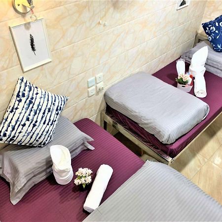 Super Guest House Гонконг Экстерьер фото