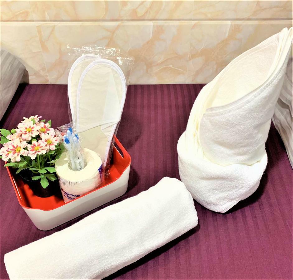 Super Guest House Гонконг Экстерьер фото