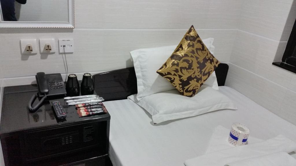 Super Guest House Гонконг Экстерьер фото